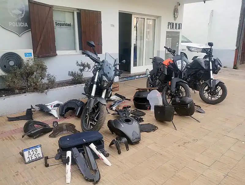 Desbaratan banda de robamotos en Tandil: recuperan tres motos de alta gama en allanamientos