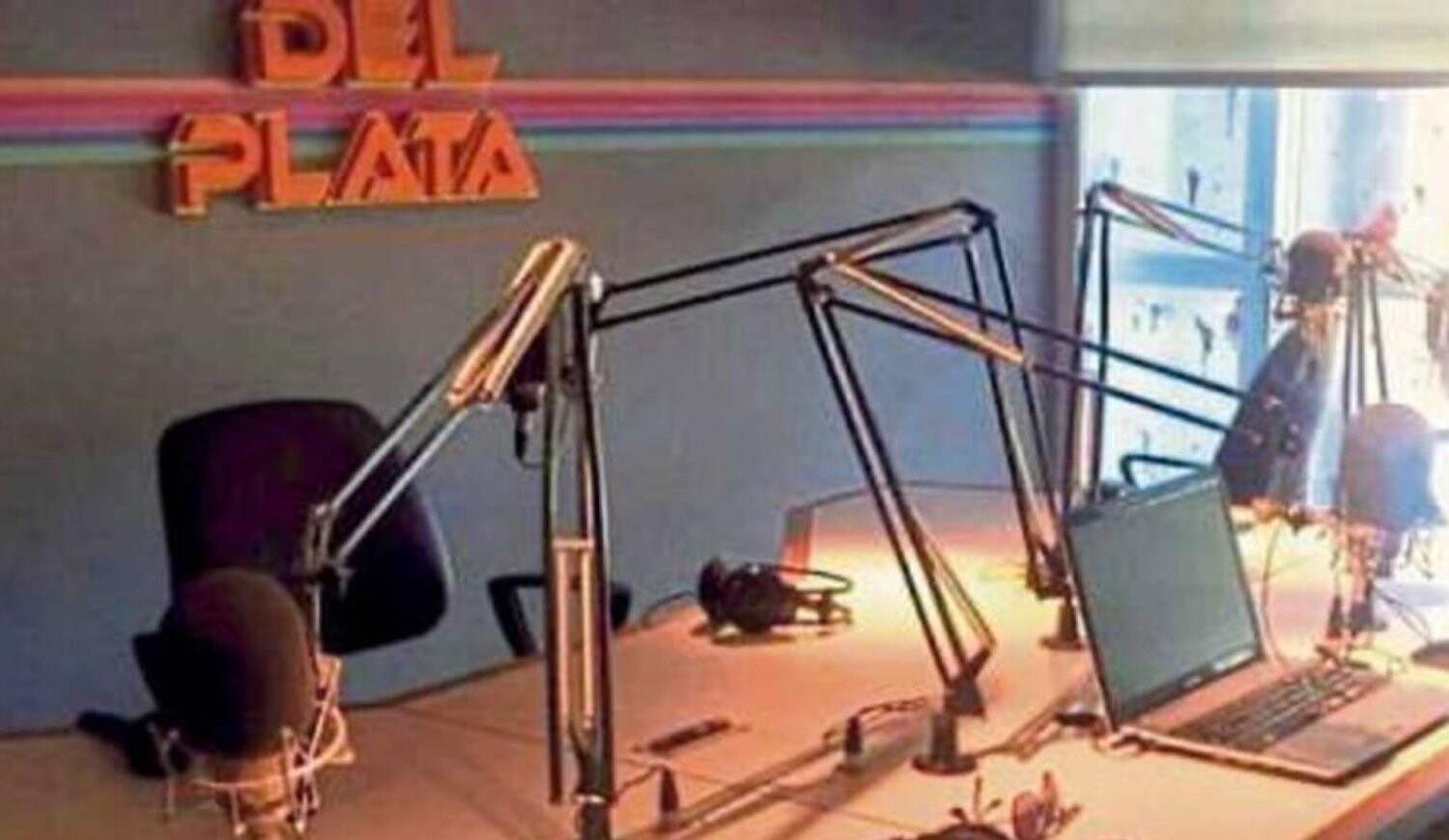 Medios: Quiebra y cierre de Radio Del Plata