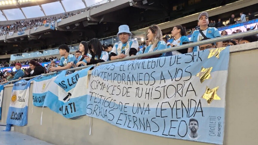 Desde la tribuna: cómo se vivió la despedida de Messi adentro del Monumental