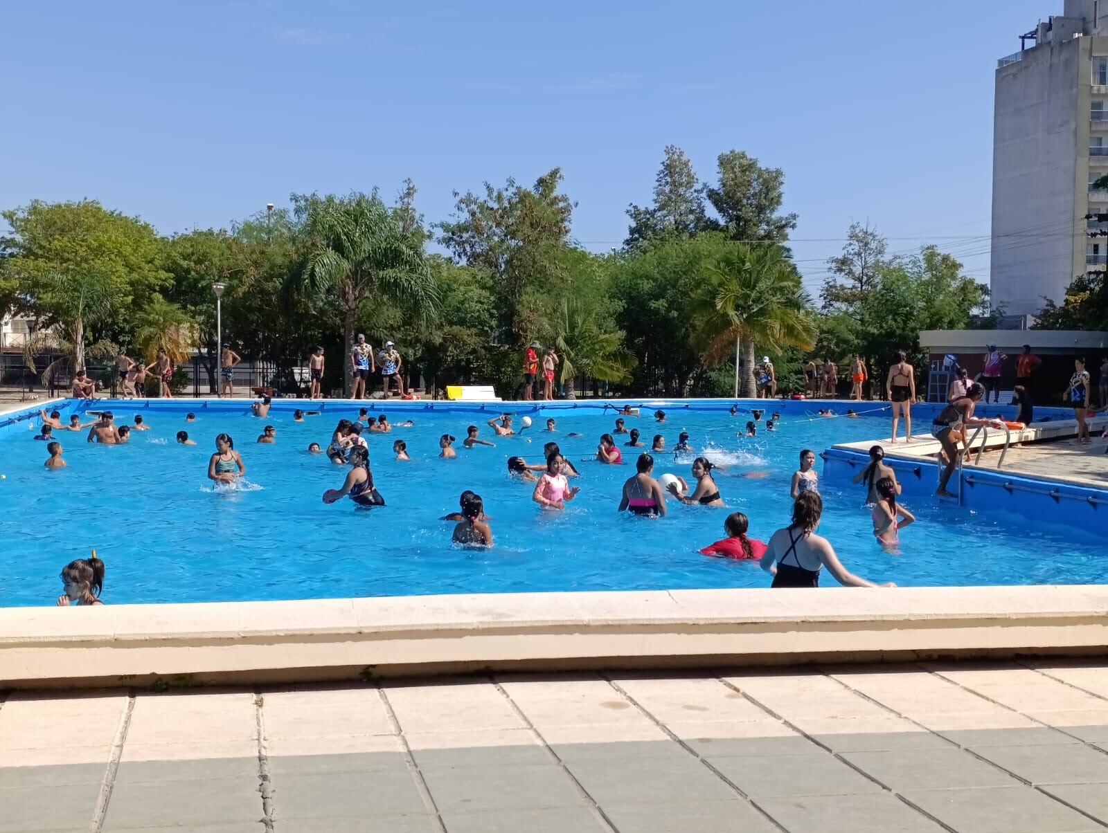 0001 poli noche.jpeg Inició el segundo módulo de las colonias de vacaciones