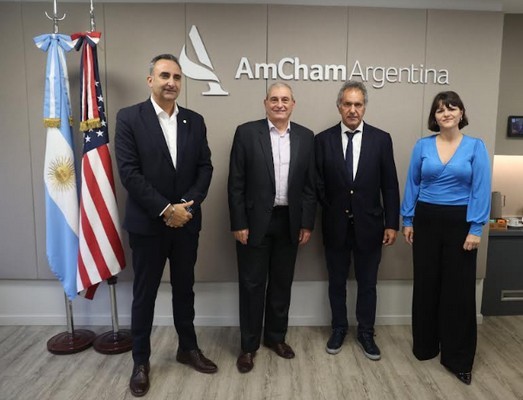 Scioli: “La competitividad la vamos a lograr desregulando y desburocratizando”