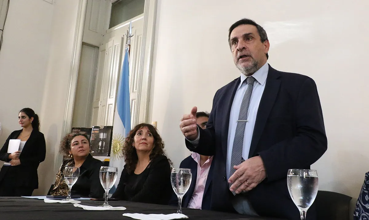 Luis Medina Ruiz le respondió a la intendenta Chahla