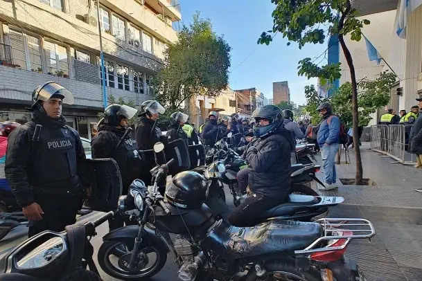 Fuerte reclamo de los Uber Moto en el Concejo Deliberante