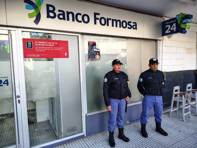 002.jpg Se fortaleció la vigilancia en inmediaciones a los bancos y cajeros automáticos