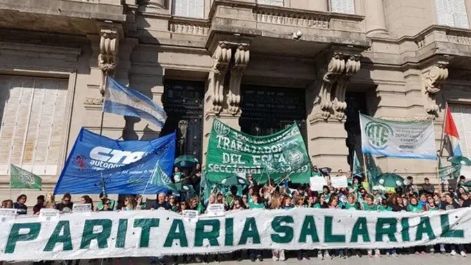 Se Vienen las Paritarias en la Provincia, pero Sin Fecha