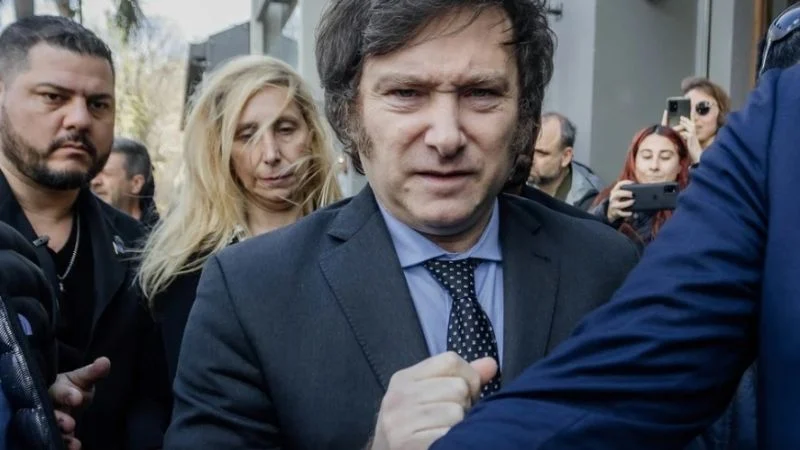 Desde Roma, Javier Milei apuntó otra vez contra el periodismo: «Son brutos»