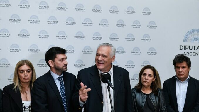 Fernando Carbajal: La Visión de la Oposición y la Agenda de Formosa en el Congreso