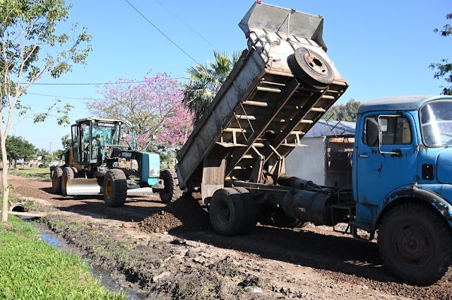 01.jpg La Municipalidad ejecutó el enripiado en el B° 6 de Enero
