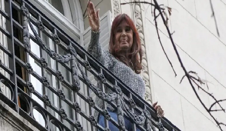 Para Cristina Kirchner, la causa «Cuadernos» es una «opereta judicial» para «distraer la atención»
