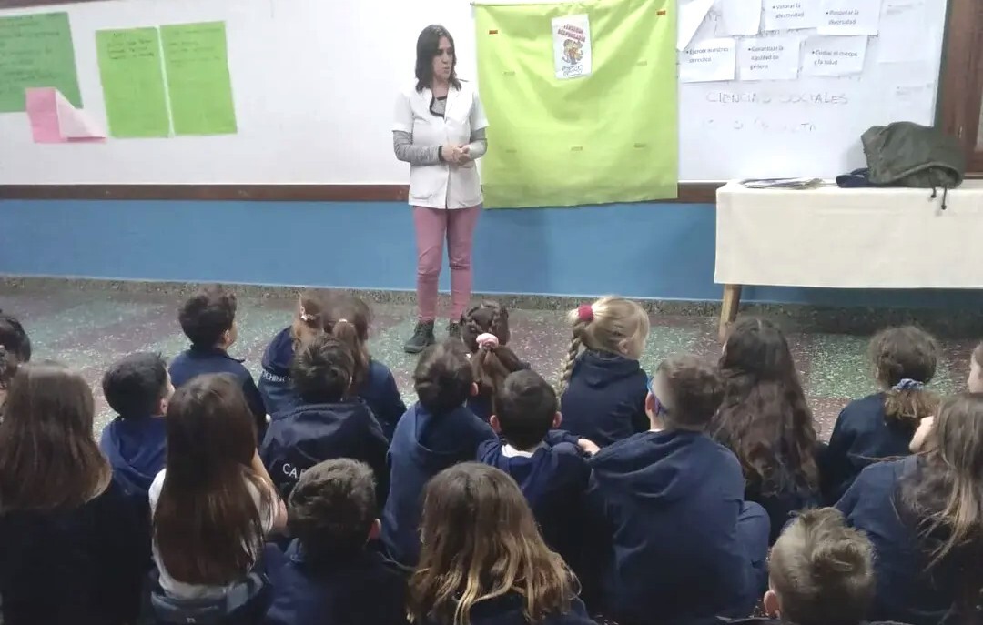 El Estado municipal refuerza las charlas educativas en tenencia de mascotas e higiene alimentaria