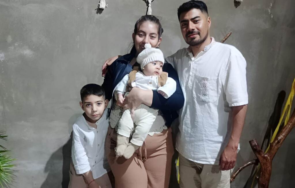 “No todo termina en un punto; DIOS siempre está, La Vida es lo más valioso del ser humano”.