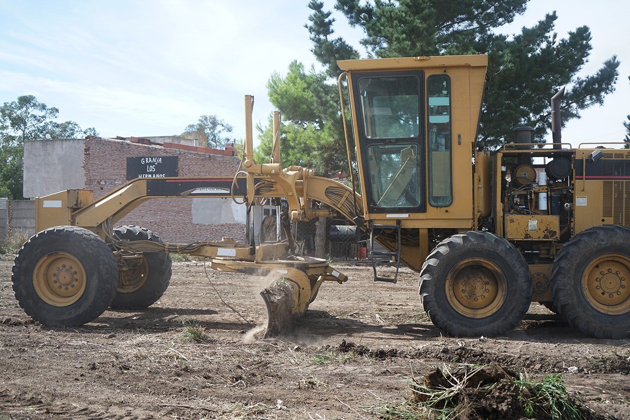 El municipio sigue con limpieza y entoscado de calles en los barrios y vecinos expresan su agradecimiento