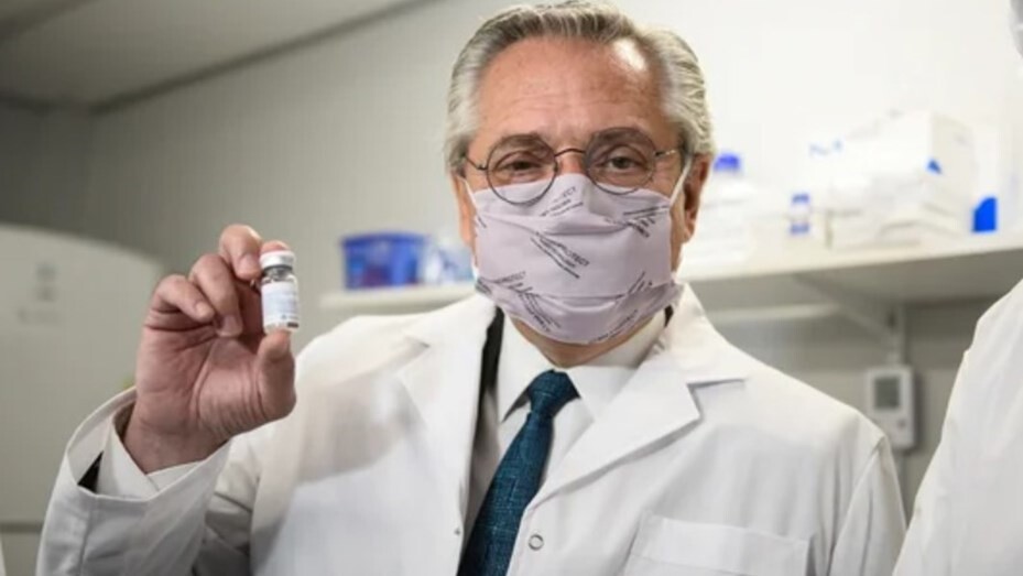 09.jpg Un jubilado reclama 2 millones a AstraZeneca: una ley de Alberto Fernández protege al laboratorio