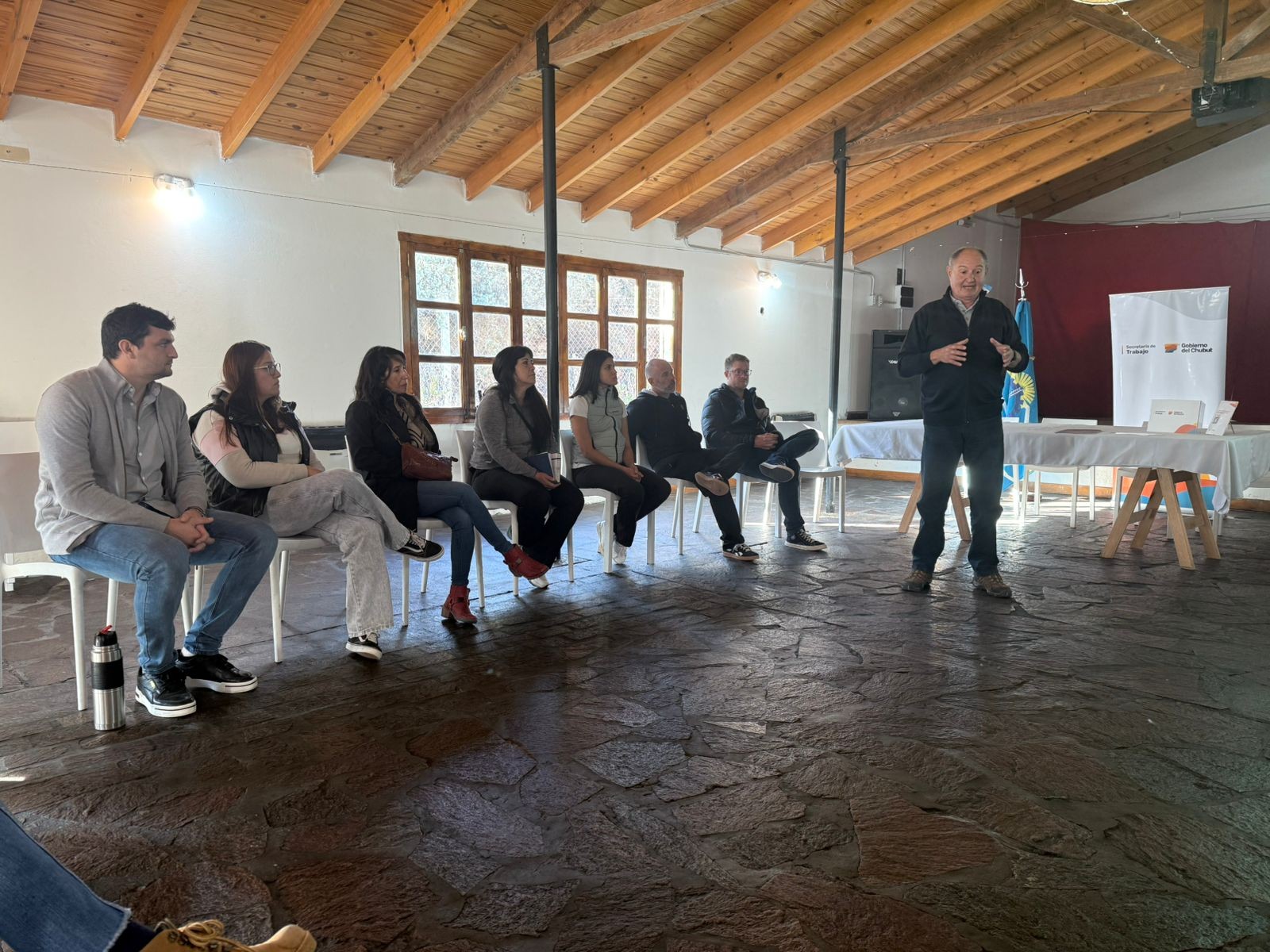 Provincia presentó el programa “Trabajo en tu Barrio” en Puerto Pirámides