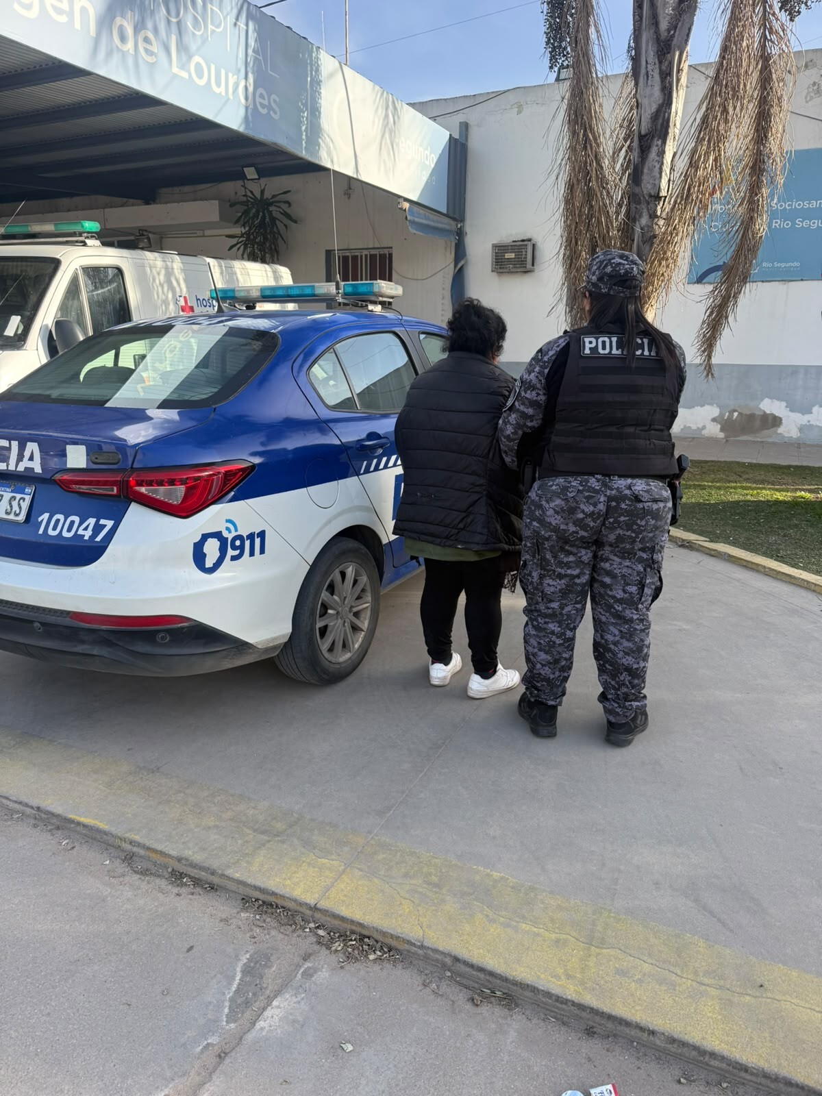 1000025054.jpg 🚨 Dos detenidos y un auto secuestrado tras una investigación por robos