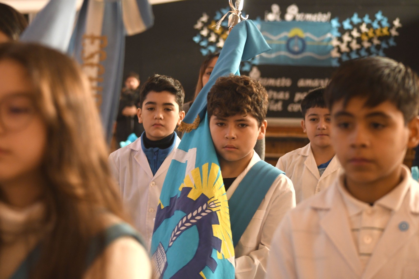 Provincia acompañó a alumnos de Trelew en su promesa de lealtad a la Bandera del Chubut
