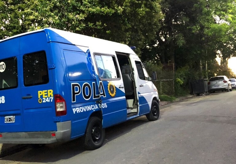 1000215223.jpg Homicidios allanó una vivienda en la zona de Bajada Grande por el crimen de Gabriel González