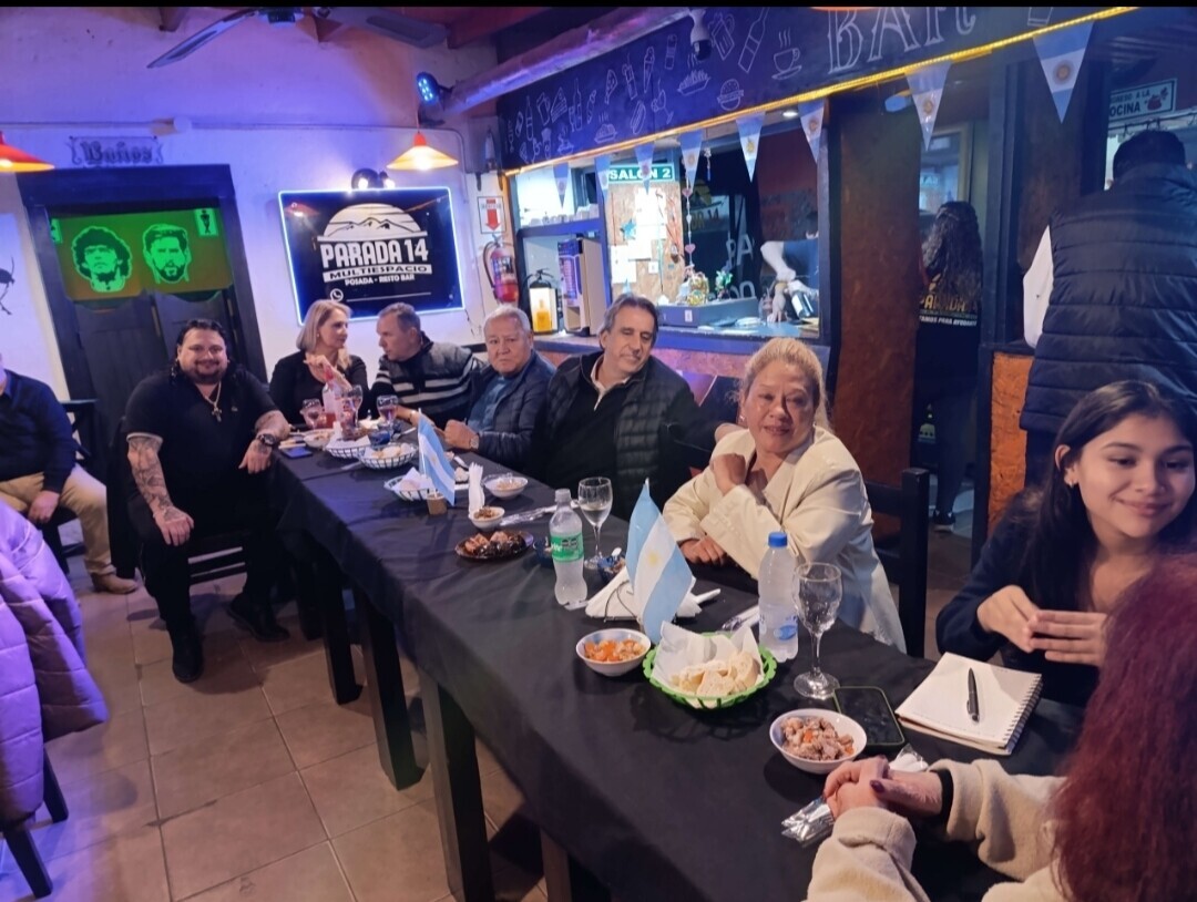 Unión Popular Federal Córdoba organizó una cena para el reclamo ante la crisis productiva del tejido social, productivo e industrial Unión Popular Federal Córdoba organizó una cena para el reclamo ante la crisis productiva del tejido social, productivo e industrial