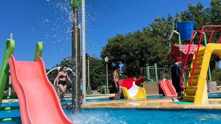 1000252822.jpg Continúa grave el niño rescatado con signos de ahogamiento en las termas de Federación