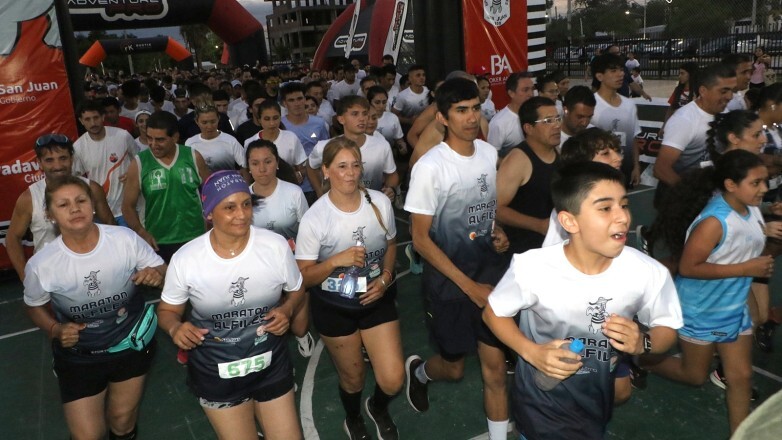 1000310844.jpg Con gran éxito se realizó la Maratón Alfiles