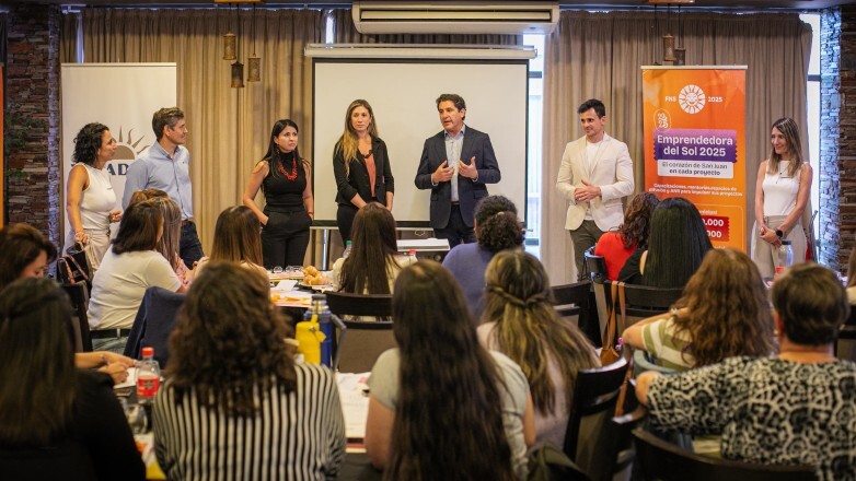 1000311885.jpg Emprendedoras del Sol: capacitación intensiva para potenciar proyectos