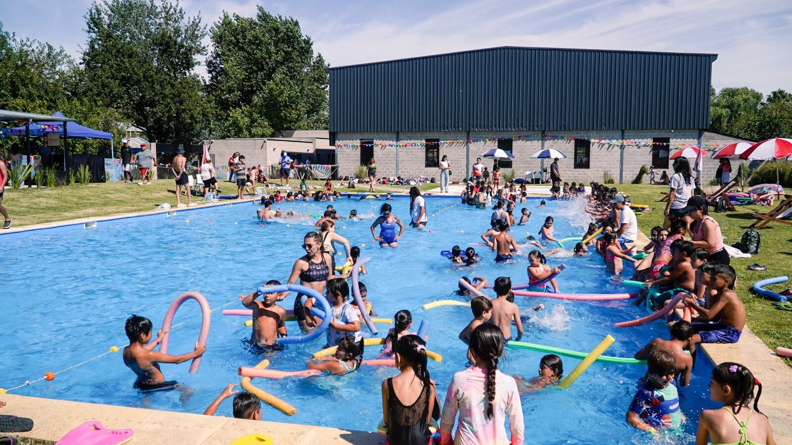 *Achával dio inicio a las Escuelas Abiertas en Verano 2026*