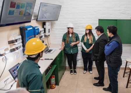 1000322229.jpg Cómo opera la primera planta fotovoltaica escolar de San Juan