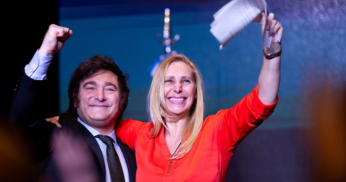 1000361785.jpg Vergüenza: en cumple de Karina Milei la Orquesta de Granaderos tocó tres temas de ABBA en la Casa Rosada