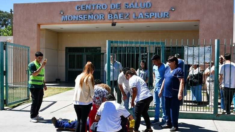 1000363289.jpg Realizaron un simulacro de sismo e incendio en el Centro de Salud Báez Laspiur