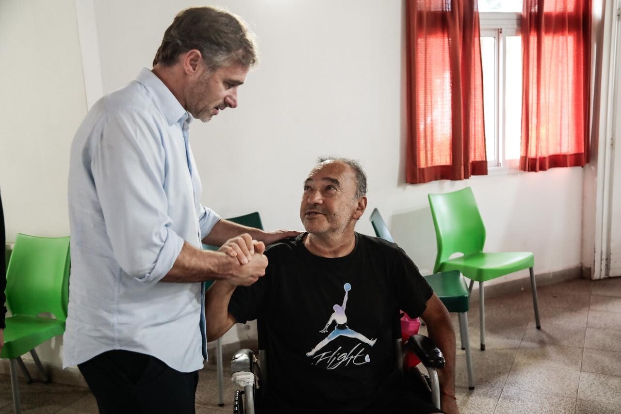 *Achával visitó Pilares de Esperanza*