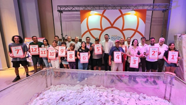 1000378904.jpg Gran participación y premios destacados en el último sorteo del 2025 de la CAS