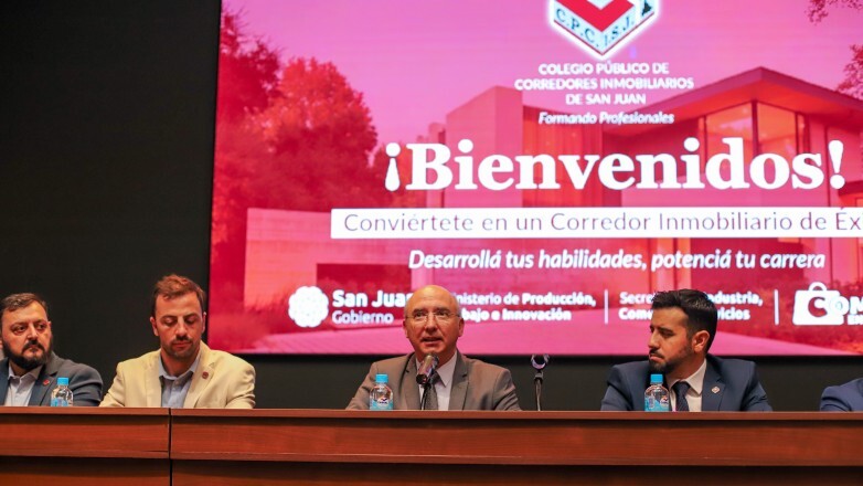 1000409359.jpg Llegó a San Juan un reconocido speaker que disertó en el encuentro inmobiliario