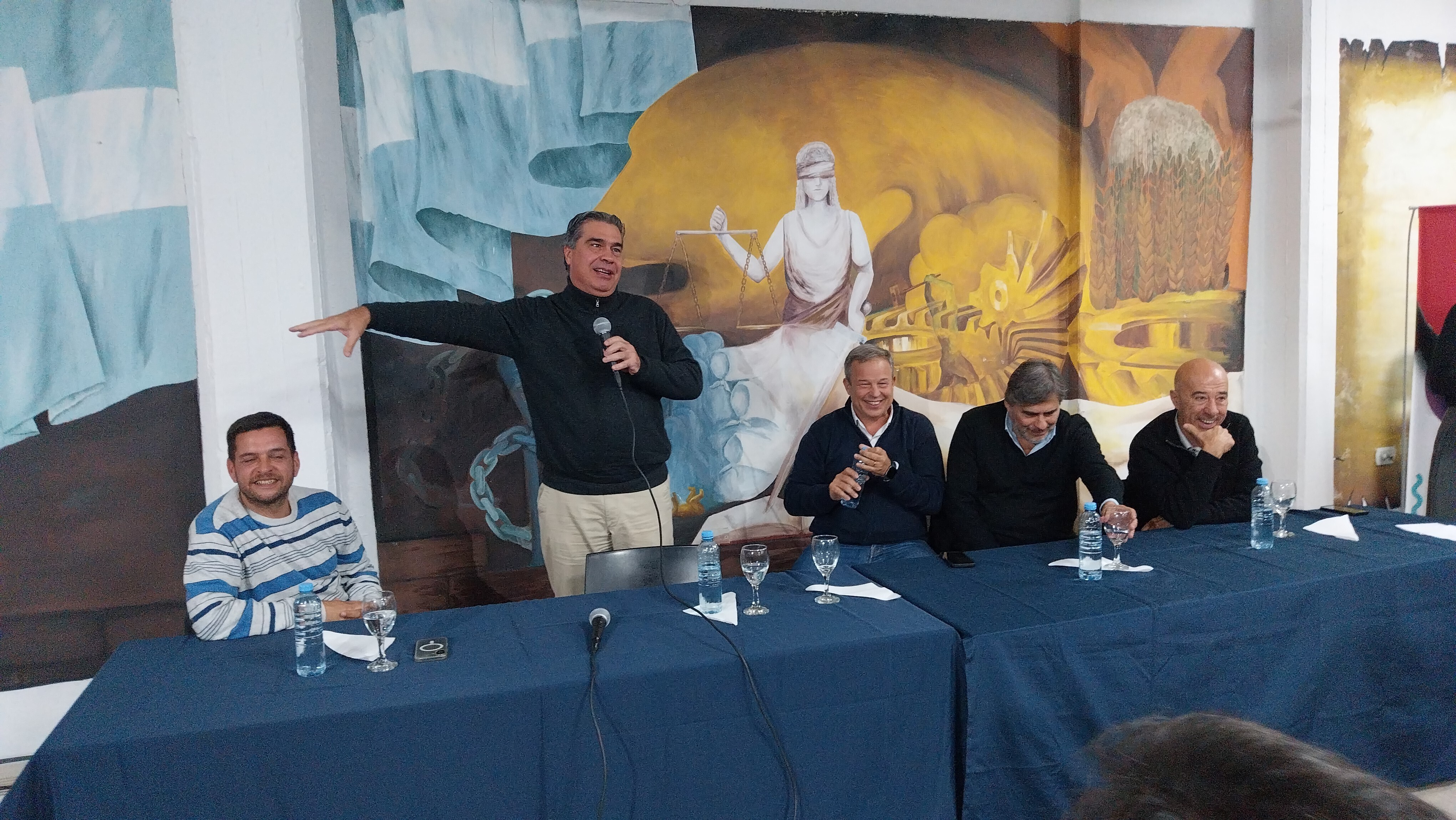 Ideología, Territorio y Doctrina: El Encuentro de Jorge Capitanich con la Militancia de Almirante Brown Ideología, Territorio y Doctrina: El Encuentro de Jorge Capitanich con la Militancia de Almirante Brown