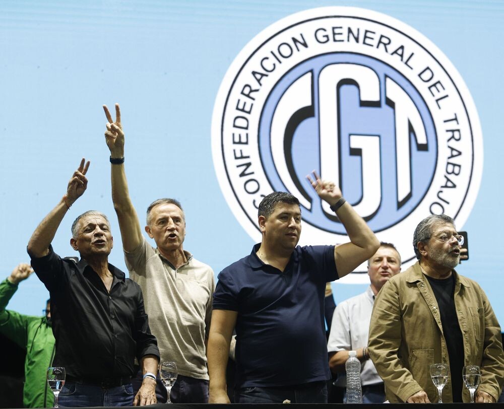 Fracaso en el plan de la CGT : anulan cautelares del fuero laboral y la ley sigue vigente
