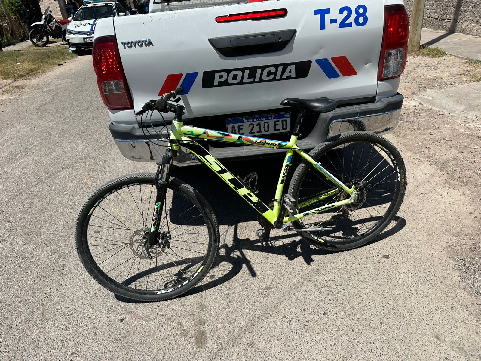 1000439155.jpg U. OP. ALTO DE SIERRA – Recuperan bicicleta robada y detienen a tres hombres en Santa Lucía