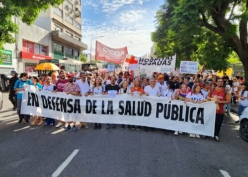 La salud pública en “estado crítico”: la crisis sanitaria en argentina Por Lucio Lemoal