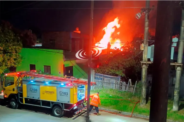 Corrientes: Un hombre con discapacidad motriz murió tras incendiarse su vivienda