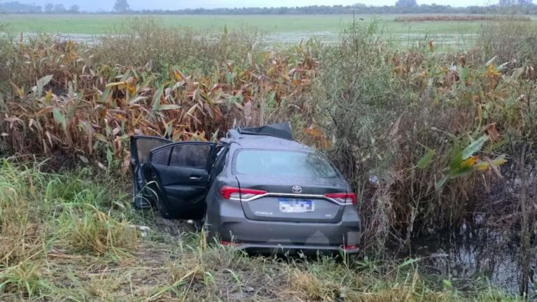 Murió uno de los hombres que chocó cerca de Esquina y llevaba 183 millones de pesos escondidos en su auto