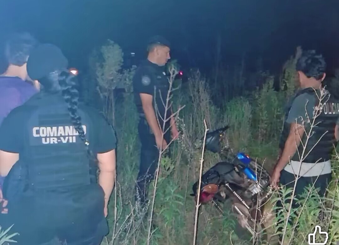 Apóstoles: Rápido accionar policial permite recuperar una moto robada y detener al presunto autor Apóstoles: Rápido accionar policial permite recuperar una moto robada y detener al presunto autor