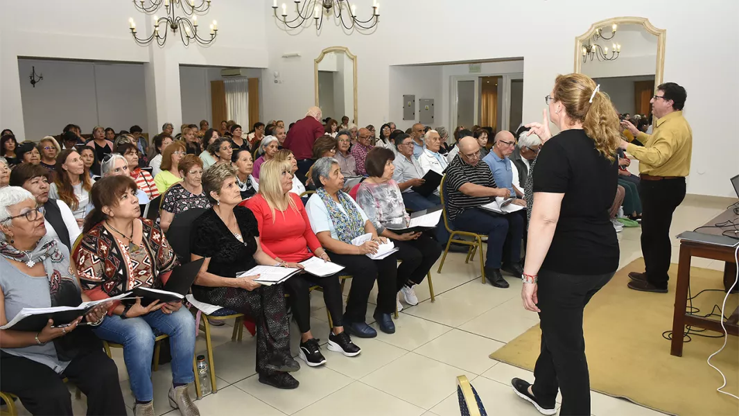 101147-el-coro-de-las-personas-mayores-es-una-politica-de-estado-que-promueve-el-envejecimiento-activo.webp El Coro de las Personas Mayores es una política de Estado que promueve el envejecimiento activo
