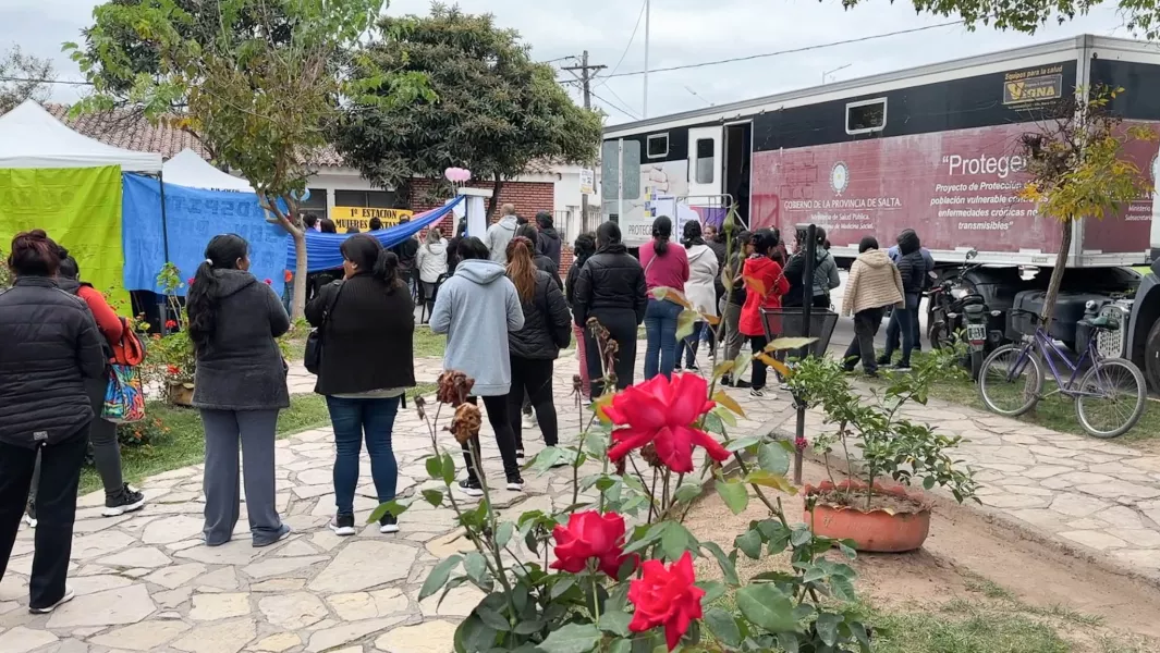 102124-el-movil-oncologico-realiza-mamografias-y-pap-en-general-guemes.webp El móvil oncológico realiza mamografías y PAP en General Güemes