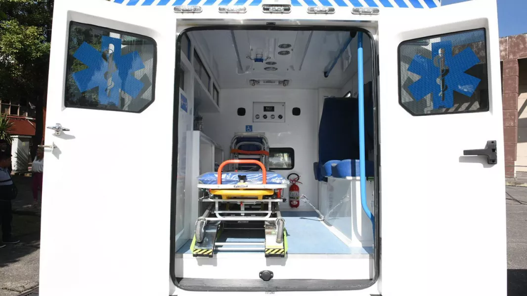 10274-la-gestion-de-gustavo-saenz-incorporara-al-sistema-de-salud-publica-de-salta-130-nuevas-ambulancias.webp