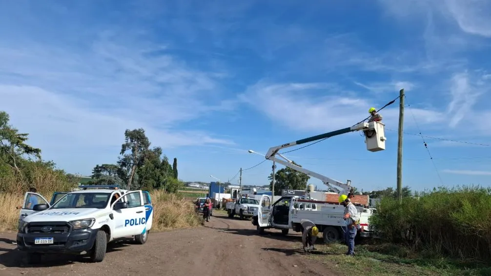 La Usina volvió a intervenir en La Movediza para desactivar conexiones eléctricas ilegales