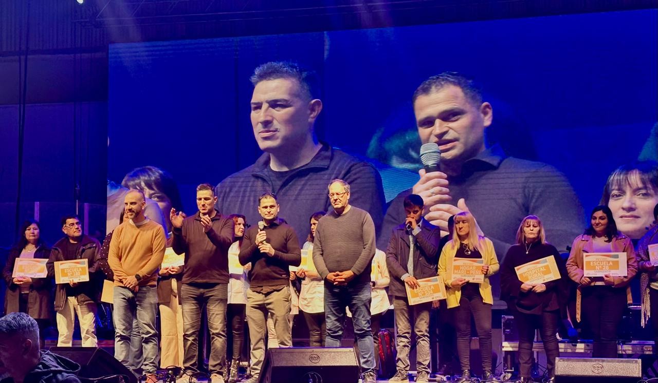 El Telebingo Chubutense sorteó millonarios premios en el aniversario de Sarmiento