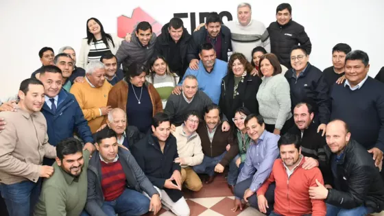 Sáenz llamó a defender el federalismo junto a los intendentes: «Hay una Argentina que tiene todo y otra a la que le falta mucho»