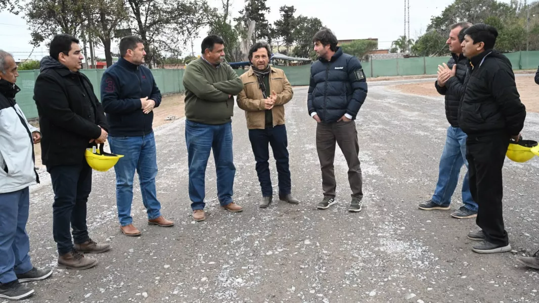 109210-saenz-en-el-carril-cumplimos-el-compromiso-con-nuestros-jovenes-y-tendran-su-pista-de-patinaje-profesional.webp 109210-saenz-en-el-carril-cumplimos-el-compromiso-con-nuestros-jovenes-y-tendran-su-pista-de-patinaje-profesional.webp