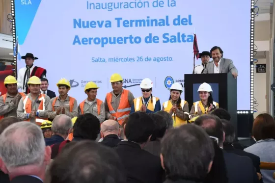 Sáenz anunció 300 nuevos policías y más de 150 motos y cuatriciclos para reforzar la seguridad en Salta