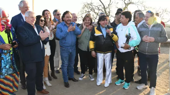 109779-salta-homenajeo-a-ricky-maravilla-por-su-aporte-a-la-cultura-y-musica-popular.webp 109779-salta-homenajeo-a-ricky-maravilla-por-su-aporte-a-la-cultura-y-musica-popular.webp