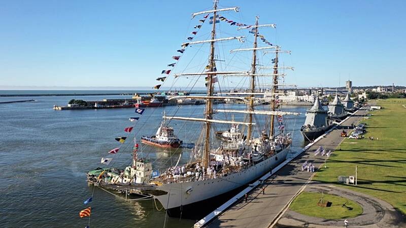 En Mar del Plata la Fragata Libertad se puede recorrer gratis