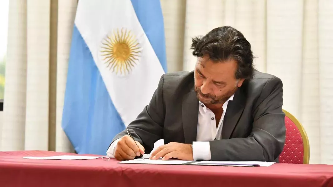 110192-saenz-pidio-a-los-senadores-del-norte-grande-que-acompanien-la-resolucion-de-tarifas-diferenciadas-para-zonas-calidas-y-den-respuesta-a-este-reclamo-historico (1).webp